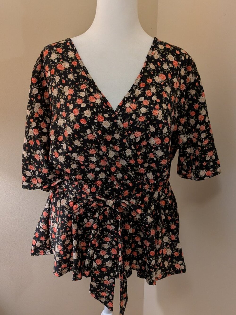 Floral Wrap Style Peplum Top w/ Tie Waist Black Boho Blouse Size L/XL